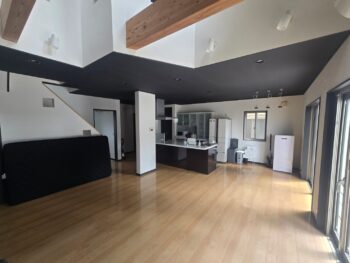 image_5131786473654024736_0