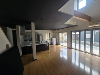 image_7837494004420651159_0