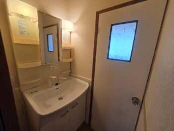 image_8098071045266976774_0