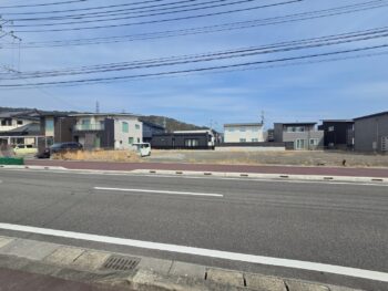 image_8881354104055645674_0